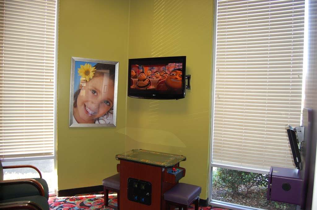 My Kids Dentist & Orthodontics | 14305 Baseline Ave, Fontana, CA 92336, USA | Phone: (909) 854-1437