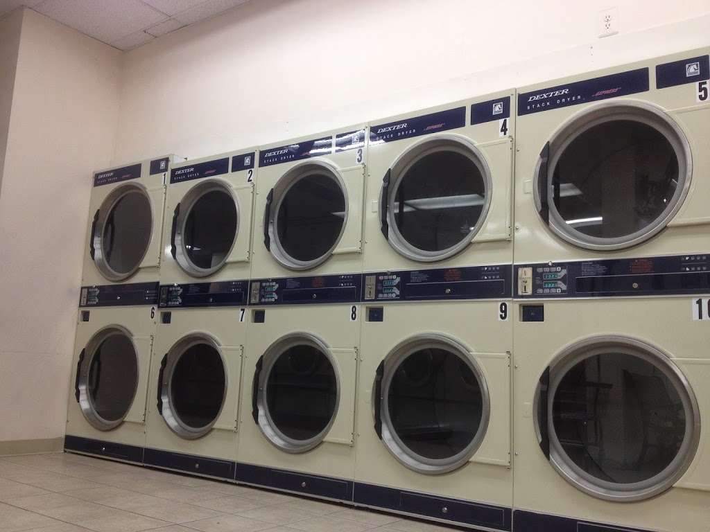 Mayo Laundromat | 827 Mayo Rd, Edgewater, MD 21037 | Phone: (410) 798-1511