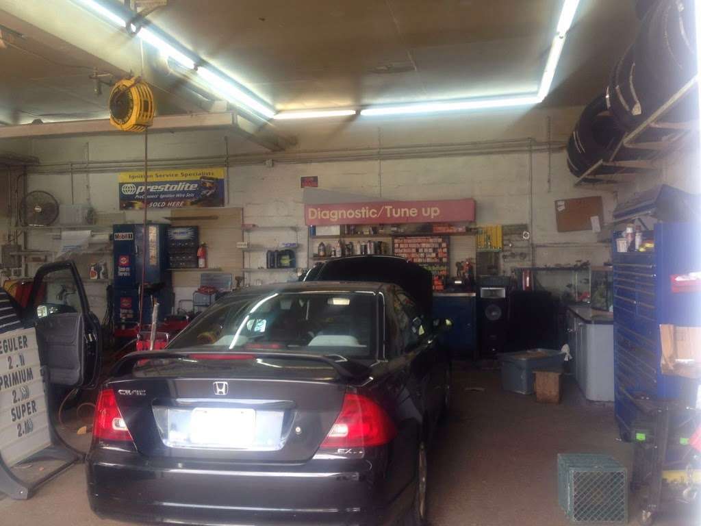 Lukoil - Dannys Auto Repair | 12001 Knights Rd #2835, Philadelphia, PA 19154, USA | Phone: (267) 912-9288