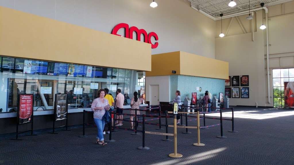 AMC South Barrington 24 | 175 Studio Dr, South Barrington, IL 60010, USA | Phone: (847) 765-2262