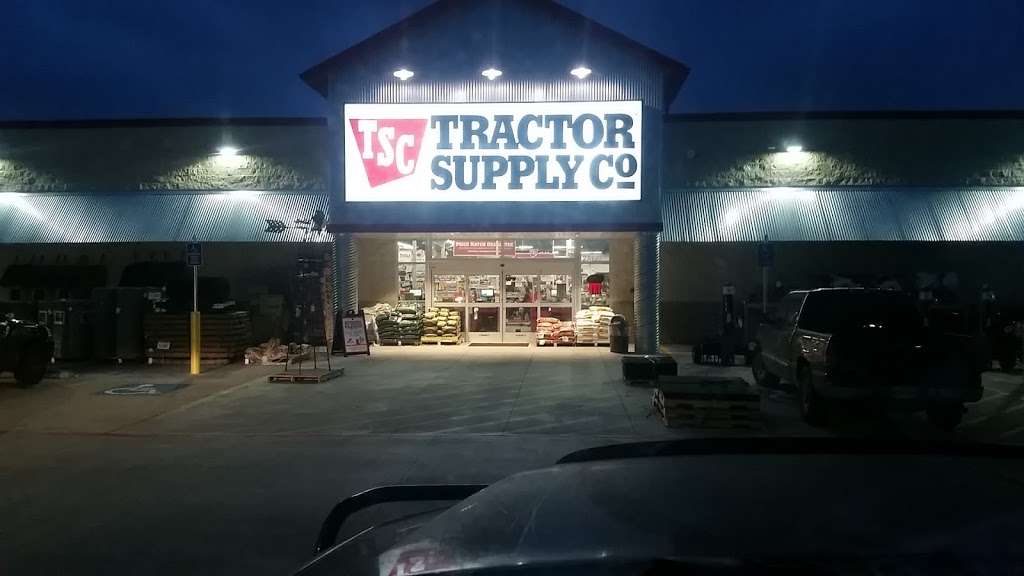 Tractor Supply Co. - hardware store  | Photo 10 of 10 | Address: 27127 Southwest Fwy, Rosenberg, TX 77471, USA | Phone: (281) 232-7878