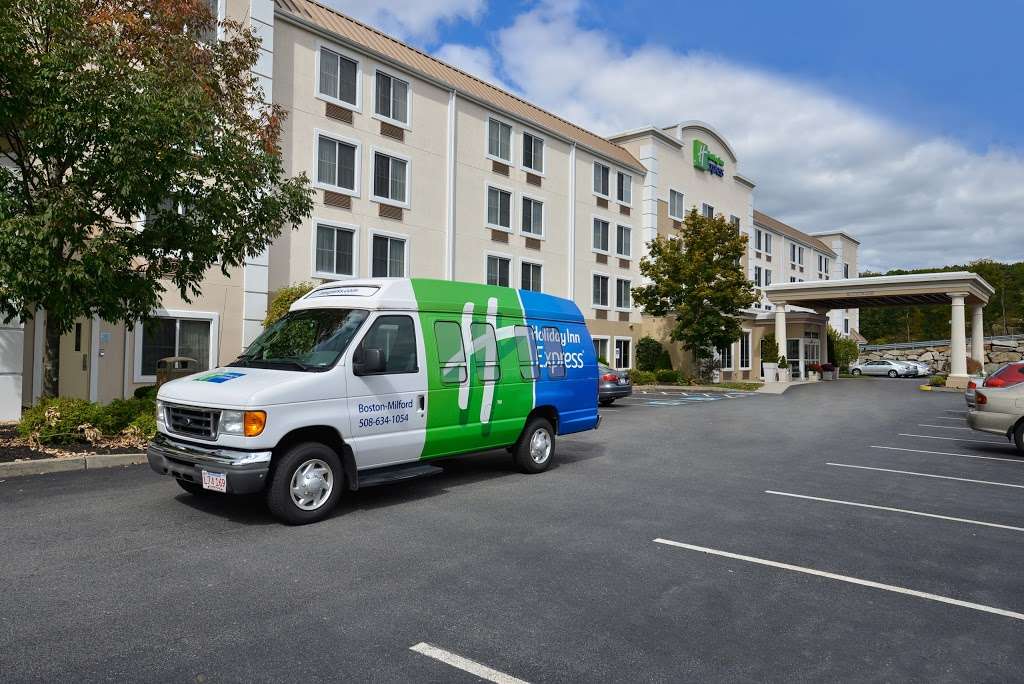 Holiday Inn Express Boston-Milford | 50 Fortune Blvd, Milford, MA 01757, USA | Phone: (508) 634-1054