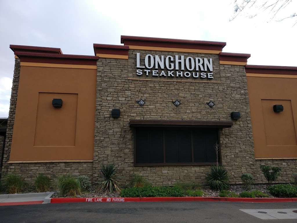 LongHorn Steakhouse | 1434 South Alma School Road, Fiesta Mall, Mesa, AZ 85210, USA | Phone: (480) 461-0790