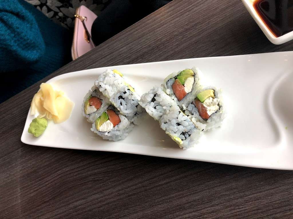 Akashi Asian Fushion and Sushi Bar | 25760 Kuykendahl Rd, Spring, TX 77389, USA | Phone: (281) 651-5151
