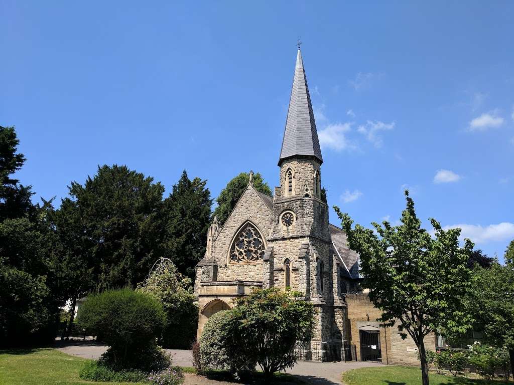 St Margarets Church, Putney | Putney Park Ln, Putney, London SW15 5HU, UK | Phone: 020 8789 5932