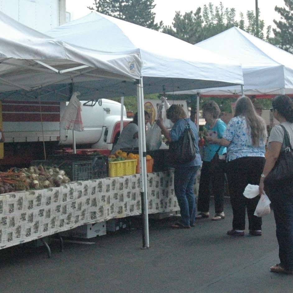 Solarie Shoppes Farmers Market | 8911 N Harlan St, Westminster, CO 80031, USA | Phone: (303) 555-5555