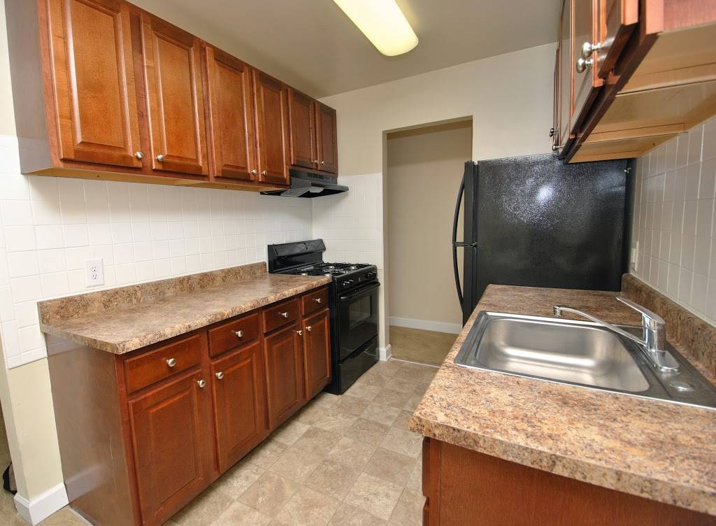 101 North Ripley Apartments | 101 N Ripley St, Alexandria, VA 22304, USA | Phone: (703) 751-2660