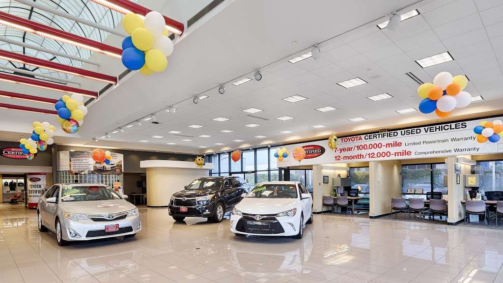 Orland Toyota | 8505 W 159th St, Tinley Park, IL 60487, USA | Phone: (708) 336-7288