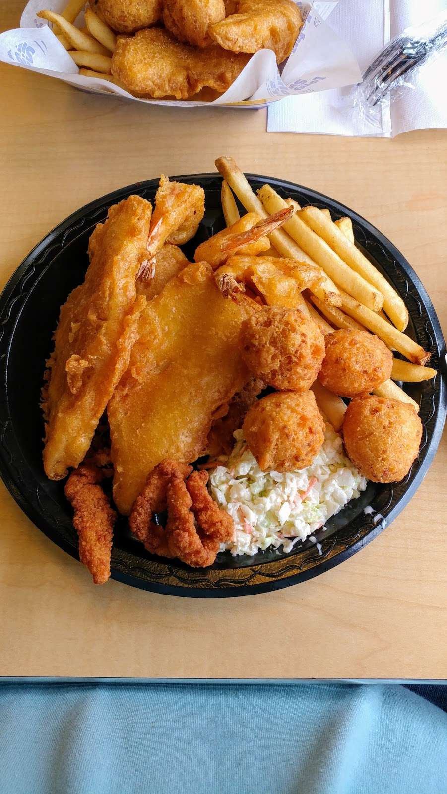 Long John Silvers | 800 Irving Park Rd, Hanover Park, IL 60133, USA | Phone: (630) 830-1270