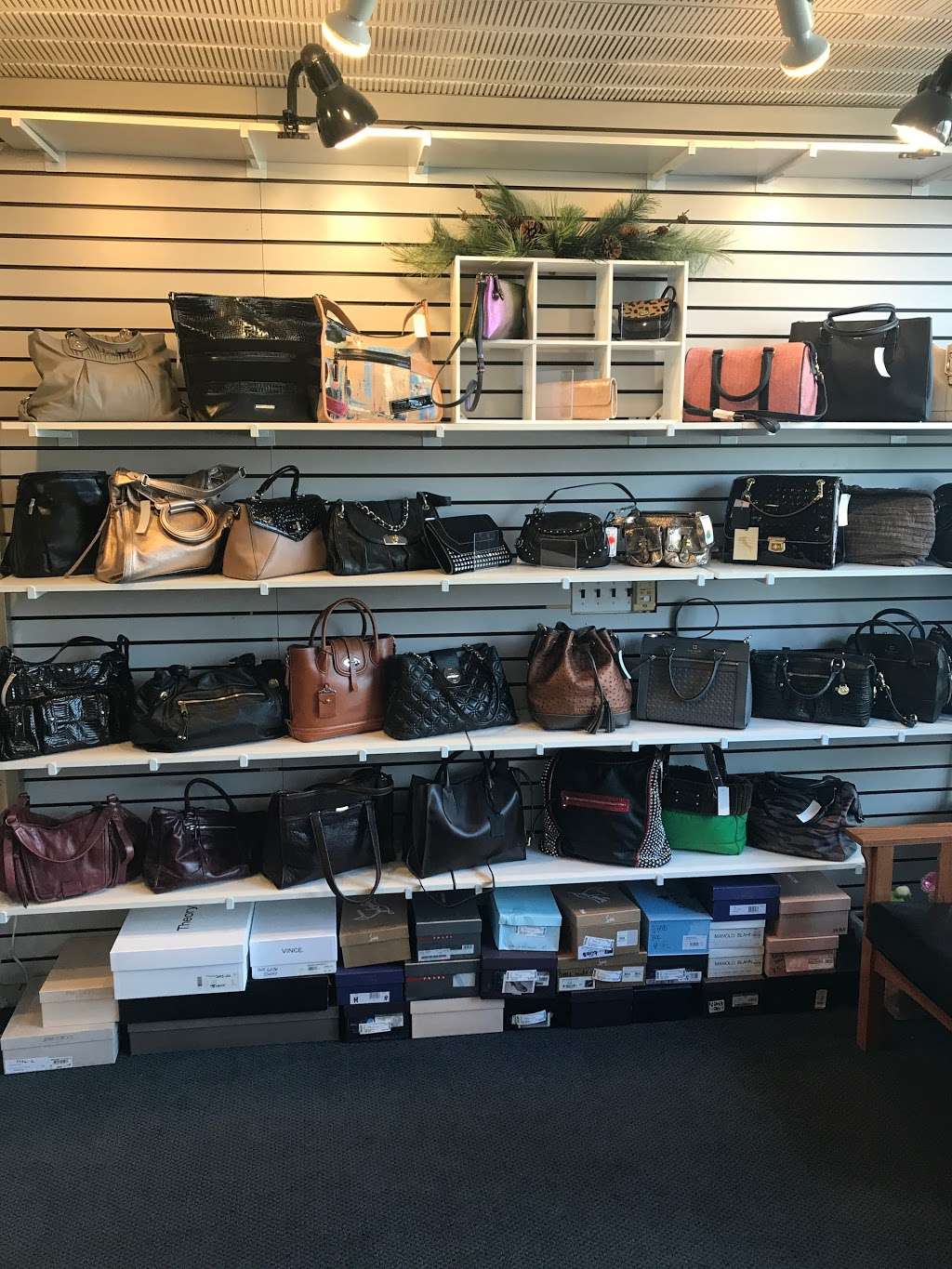 Closet Exchange Main Retail Store | 906 Great Plain Ave, Needham, MA 02492, USA | Phone: (781) 449-2500