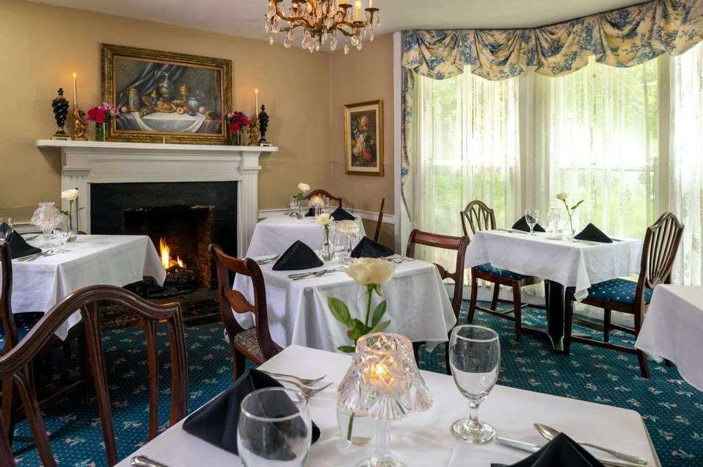 Prospect Hill Plantation Inn & Restaurant | 2887 Poindexter Rd, Louisa, VA 23093, USA | Phone: (540) 967-0844