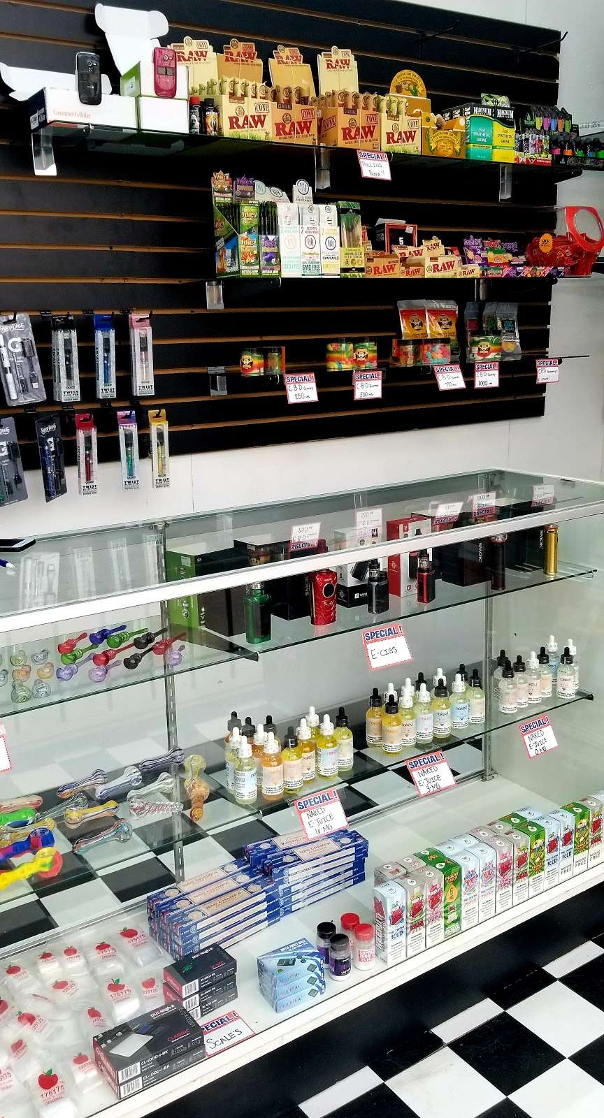 MAK Smoke Shop and Wireless | 2920 Tidwell Rd Ste H, Houston, TX 77093, USA | Phone: (281) 501-9876