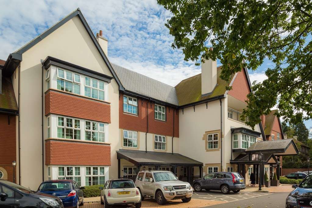 Rivermere Care Home | 64-70 Westerham Rd, Sevenoaks TN13 2PZ, UK | Phone: 01732 748400