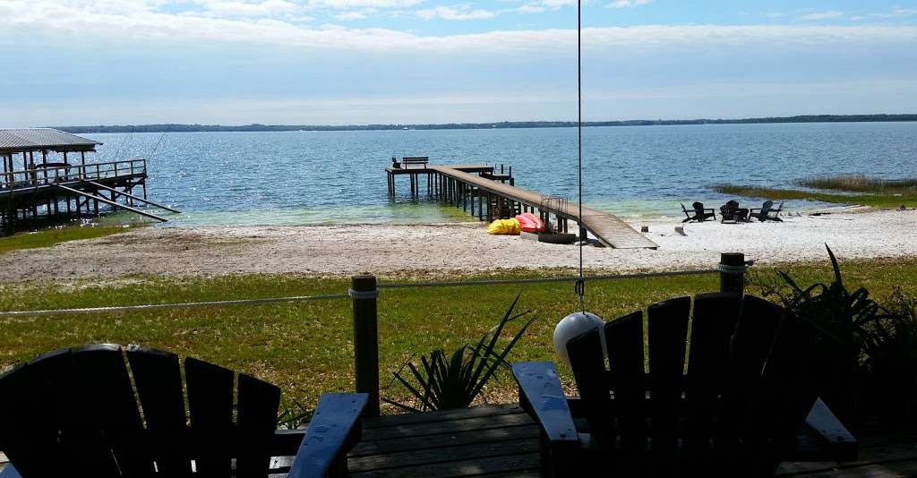 Lake Weir Getaway Vacation Rental | 12250 E Hwy 25, Ocklawaha, FL 32179 | Phone: (352) 553-5332