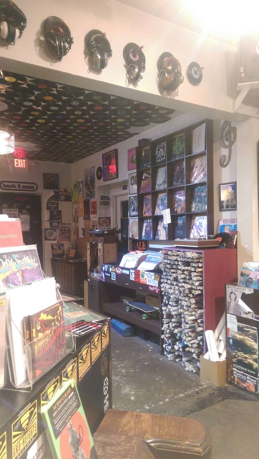 Heights Vinyl | 3301 Cline St, Houston, TX 77020, USA | Phone: (281) 974-1234