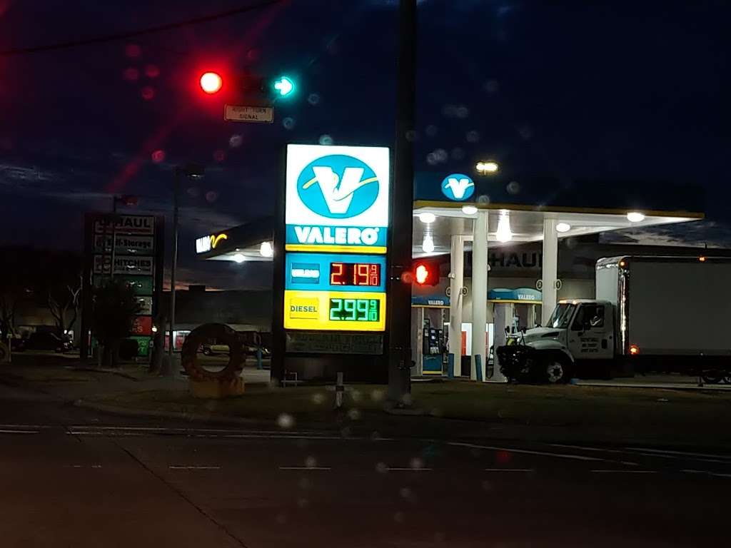 Valero | 14884 Westheimer Rd, Houston, TX 77082