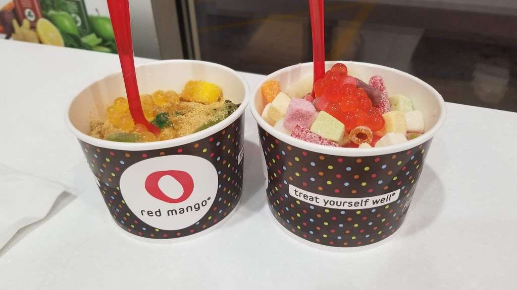 Red Mango | 10351 Indianapolis Boulevard A Highland Grove Shopping Center, Highland, IN 46322, USA | Phone: (219) 924-7622