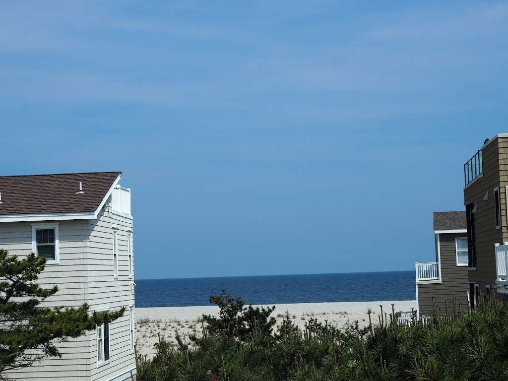 LBI Beach Haven Rental 5BR by owner | 705 N Atlantic Ave, Beach Haven, NJ 08008, USA | Phone: (609) 683-7110