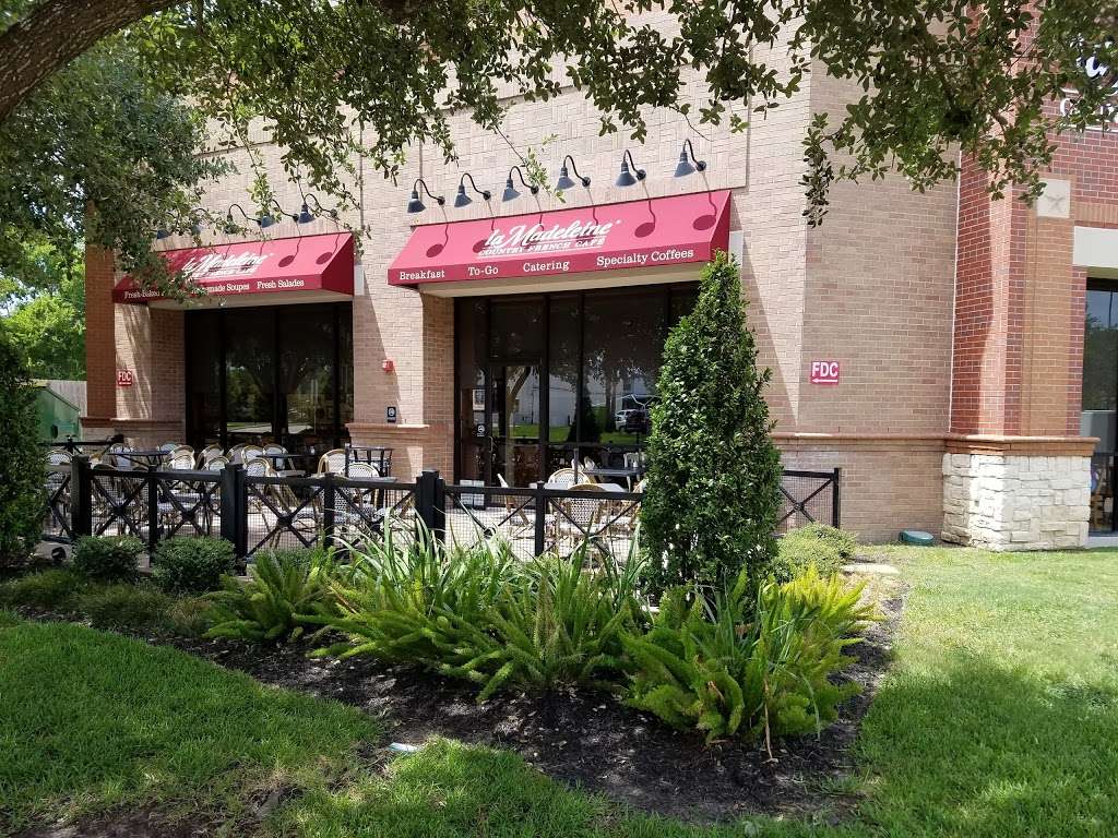 la Madeleine French Bakery & Café Parkway Village | 1560 Eldridge Pkwy #190, Houston, TX 77077, USA | Phone: (281) 940-8516