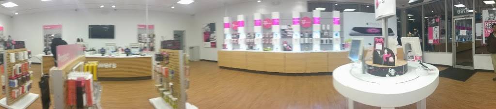 T-Mobile | 3769 S High St, Columbus, OH 43207, USA | Phone: (614) 409-0120