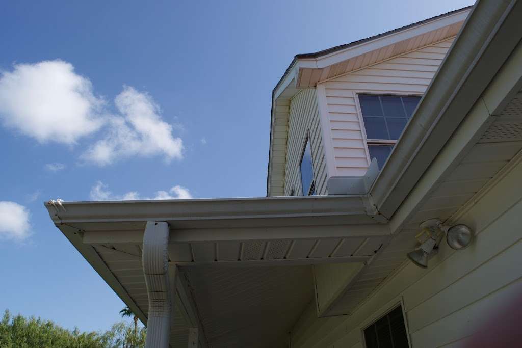 A1 Seamless Rain Gutters LLC | 1225 Lawrence Rd #537, Kemah, TX 77565, USA | Phone: (281) 508-8408