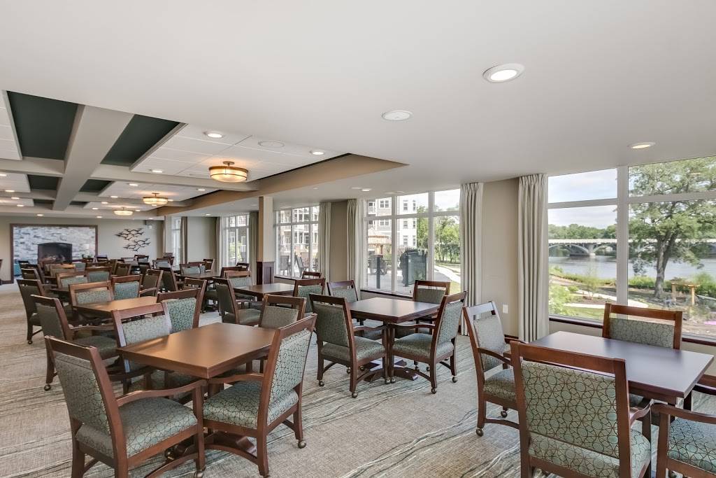 Applewood Pointe of Champlin at Mississippi Crossings | 345 E River Entry, Champlin, MN 55316, USA | Phone: (612) 927-2564