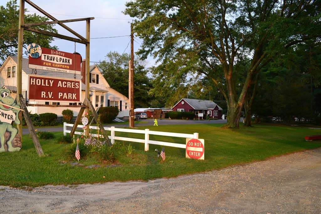 Holly Acres RV Park | 218 Frankfurt Ave, Egg Harbor City, NJ 08215, USA | Phone: (609) 965-2287