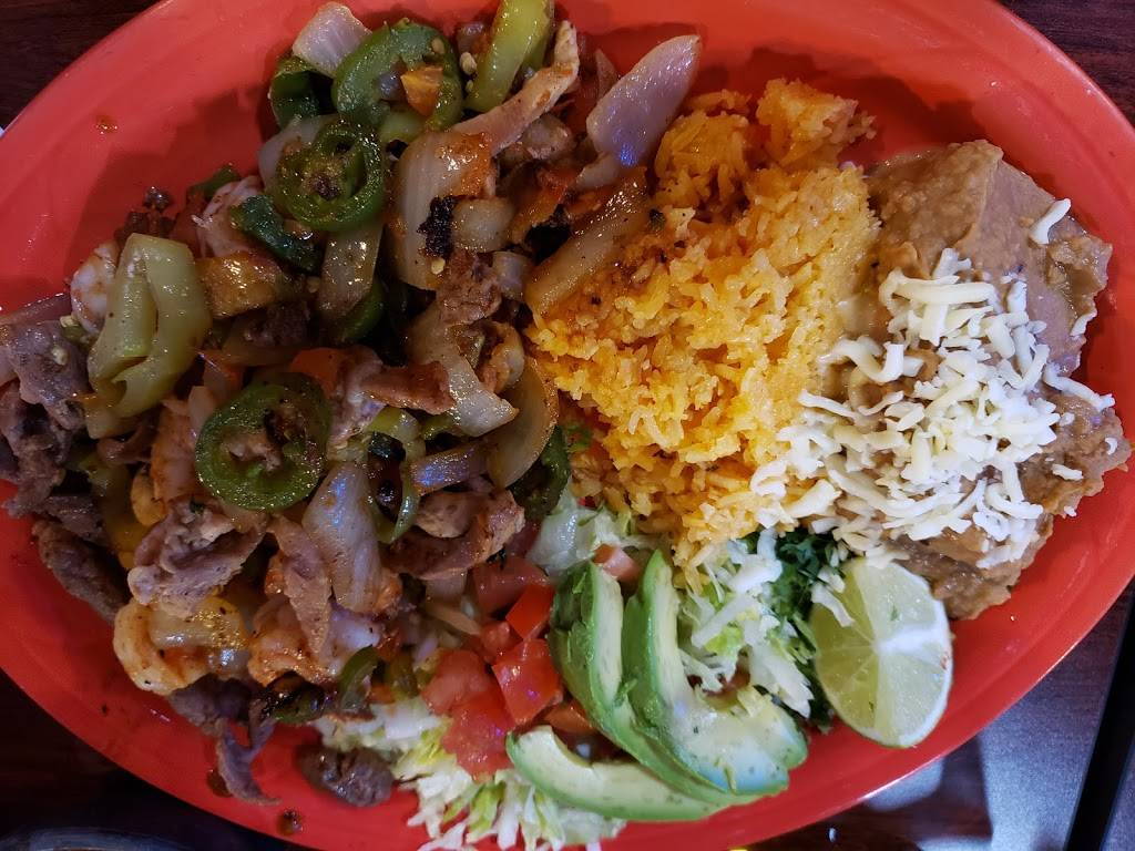 Mi Tierra Bonita | 3203 Collinsville Rd, Fairmont City, IL 62201, USA | Phone: (618) 271-7311