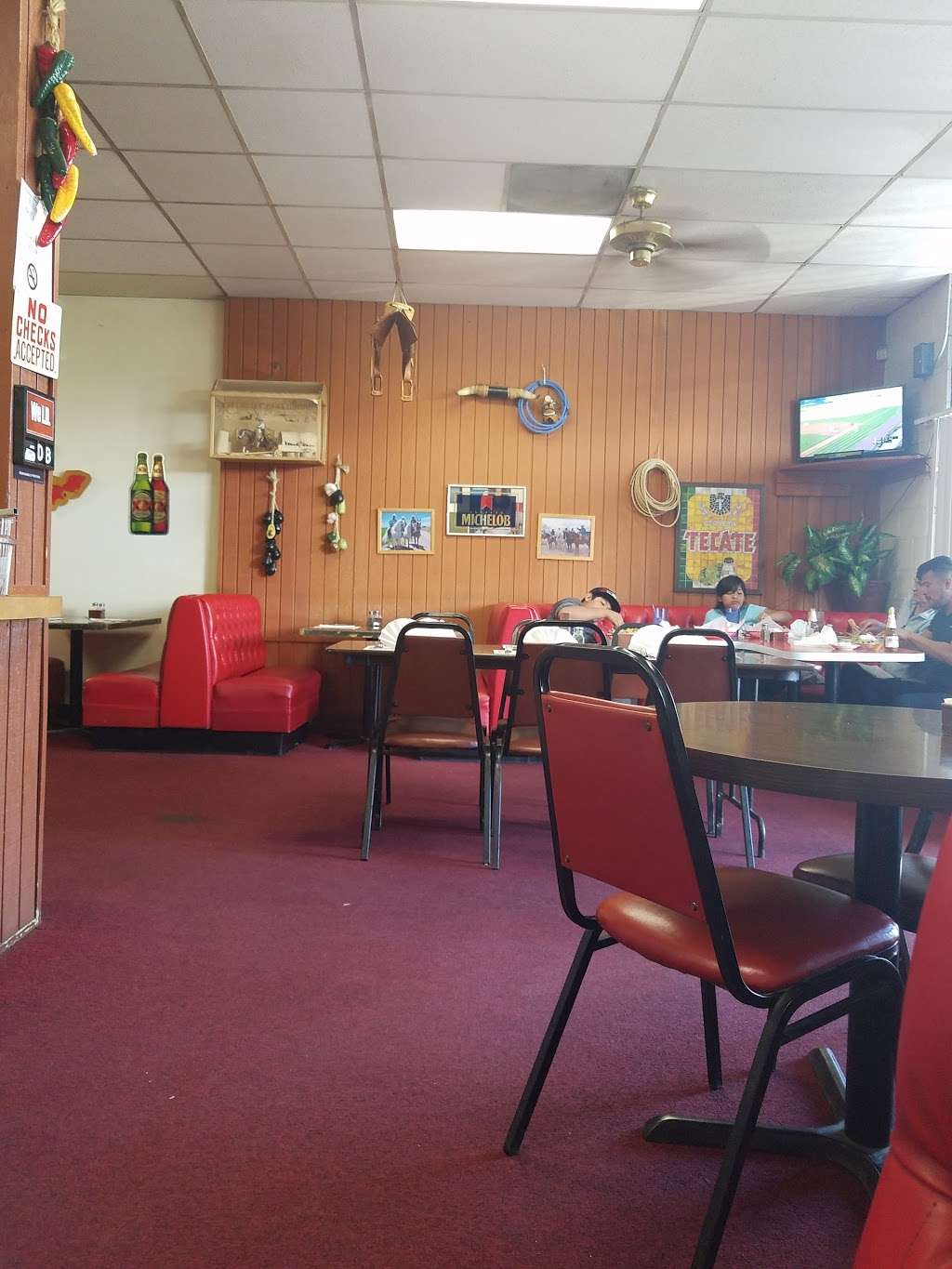 Los Chiles Mexican Restaurant | 17051 E Ave O, Palmdale, CA 93591, USA | Phone: (661) 264-2975