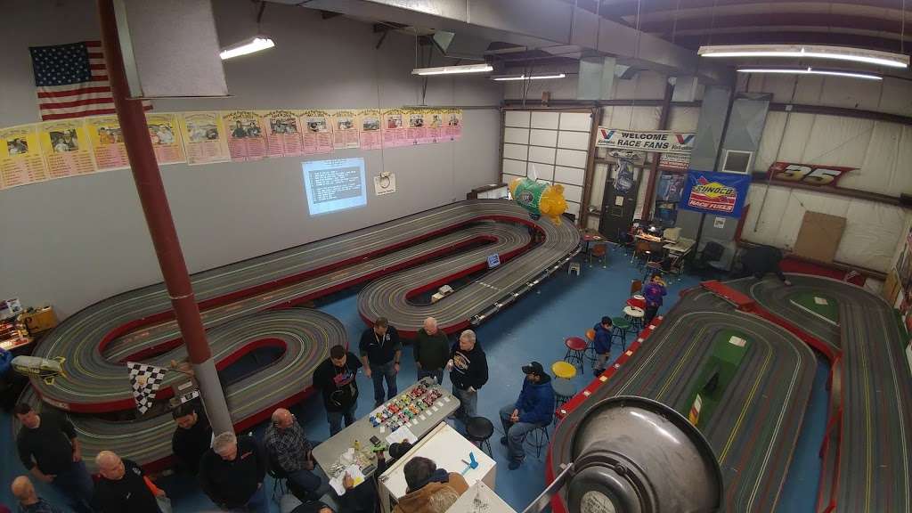 J & J Model Car Race Place | 1151 NJ-33, Farmingdale, NJ 07727 | Phone: (732) 938-5215