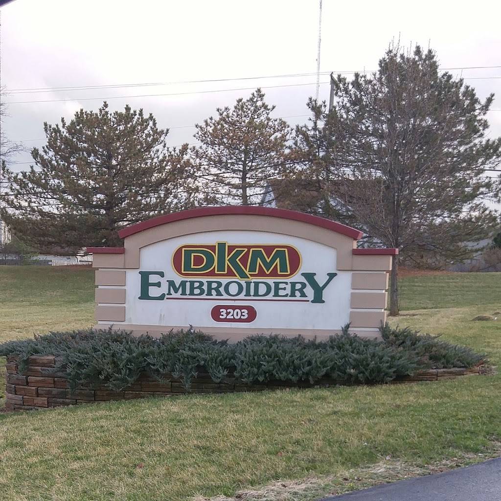 DKM Embroidery, INC | 3203 Caprice Ct, Fort Wayne, IN 46808, USA | Phone: (260) 471-4400