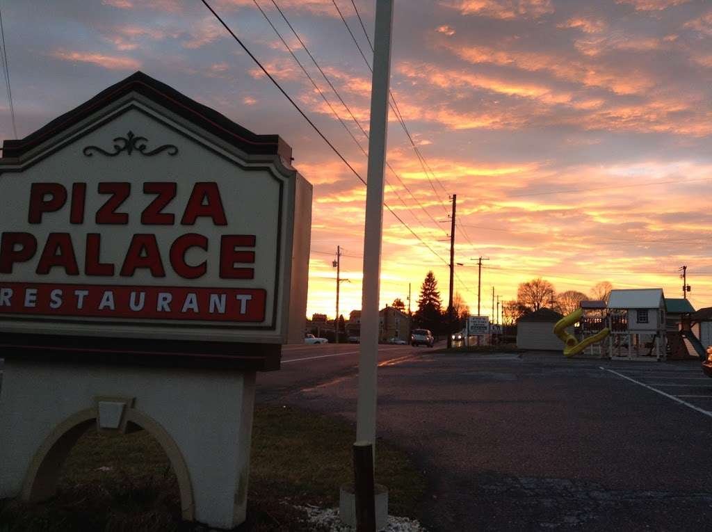 Pizza Palace | 555 E 28th Division Hwy, Lititz, PA 17543, USA | Phone: (717) 626-1970