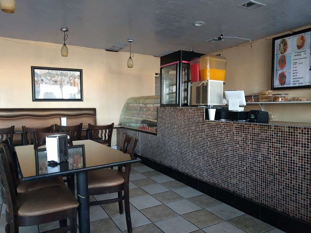 Faridas Somalian Cuisine | 1754 Euclid Ave, San Diego, CA 92105, USA | Phone: (619) 264-2995