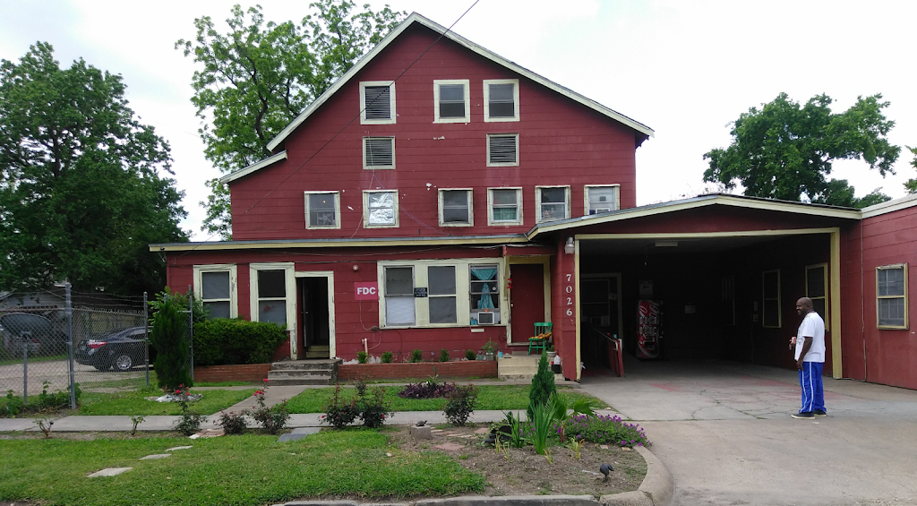 Sherman Rooming House Lodging 7026 Sherman St Houston