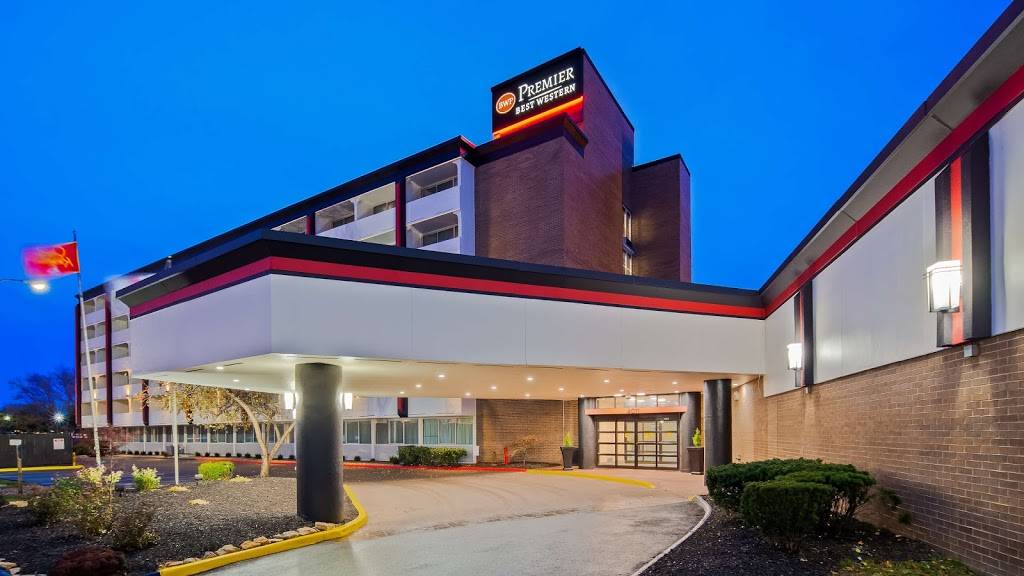 Best Western Premier Kansas City Sports Complex Hotel | 4011 Blue Ridge Cutoff, Kansas City, MO 64133, USA | Phone: (816) 353-5300