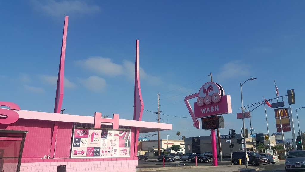 La Cienega Car Wash & Oil Change | 1907 S La Cienega Blvd, Los Angeles, CA 90034, USA | Phone: (310) 837-4475