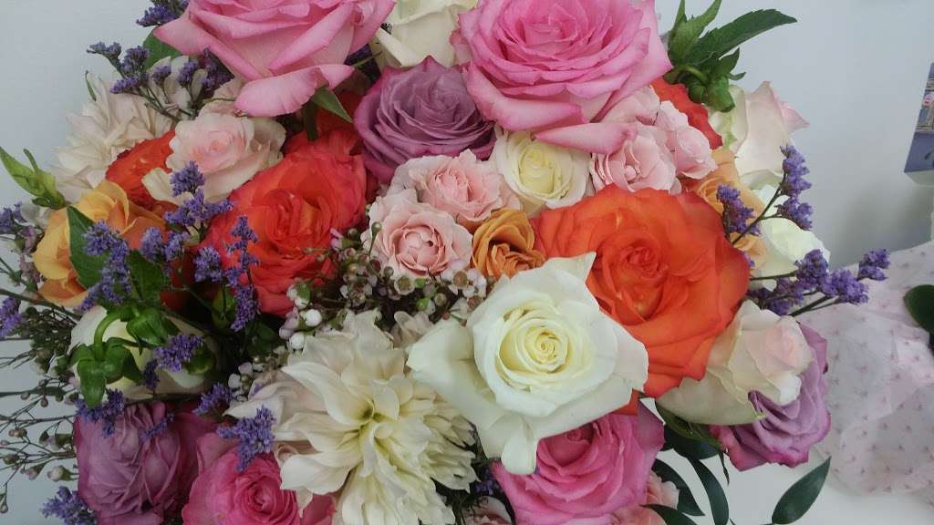 Haworth Flower Shop | 310 St Nicholas Ave, Haworth, NJ 07641, USA | Phone: (201) 385-5100