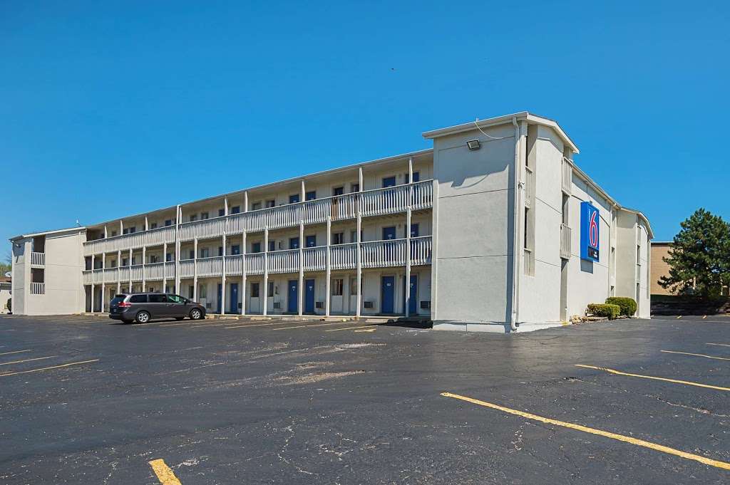 Motel 6 Blue Springs Mo | 3400 NW Jefferson St, Blue Springs, MO 64015, USA | Phone: (816) 229-6311