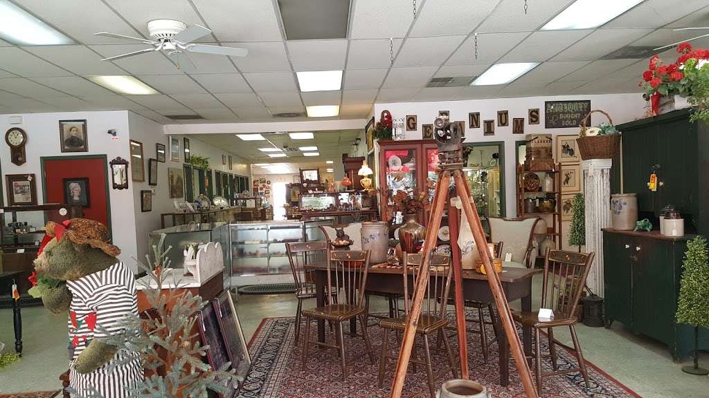 Valley Antiques & Uniques LLC | 108 E Baltimore St, Funkstown, MD 21734, USA | Phone: (301) 739-5070