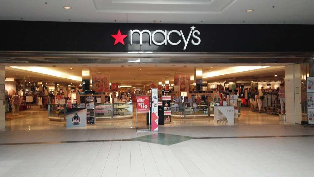 Macys | 101 Kingston Collection Way Ste 1, Kingston, MA 02364, USA | Phone: (781) 585-1400