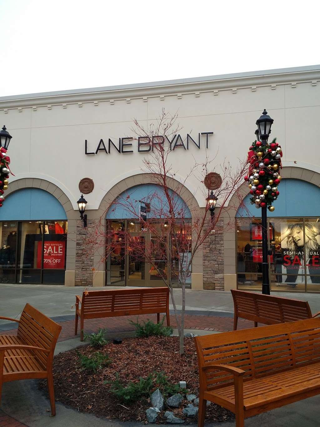 Lane Bryant Outlet | 5422 New Fashion Way, Charlotte, NC 28278, USA | Phone: (704) 587-9737