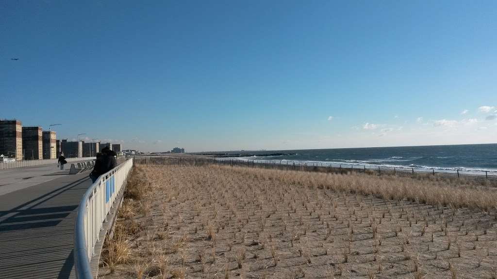 NYC Beach Bus | 1-0 Cross Bay Pkwy, Far Rockaway, NY 11693, USA | Phone: (917) 524-2421