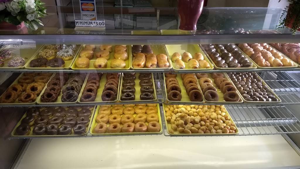 Southern Maid Donuts | 301 E Buckingham Rd, Garland, TX 75040, USA | Phone: (972) 495-4336