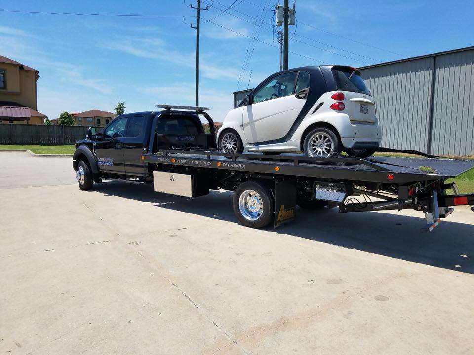 KBR Towing Service | 1640 Mountain Laurel Rd, Sealy, TX 77474, USA | Phone: (832) 710-5626