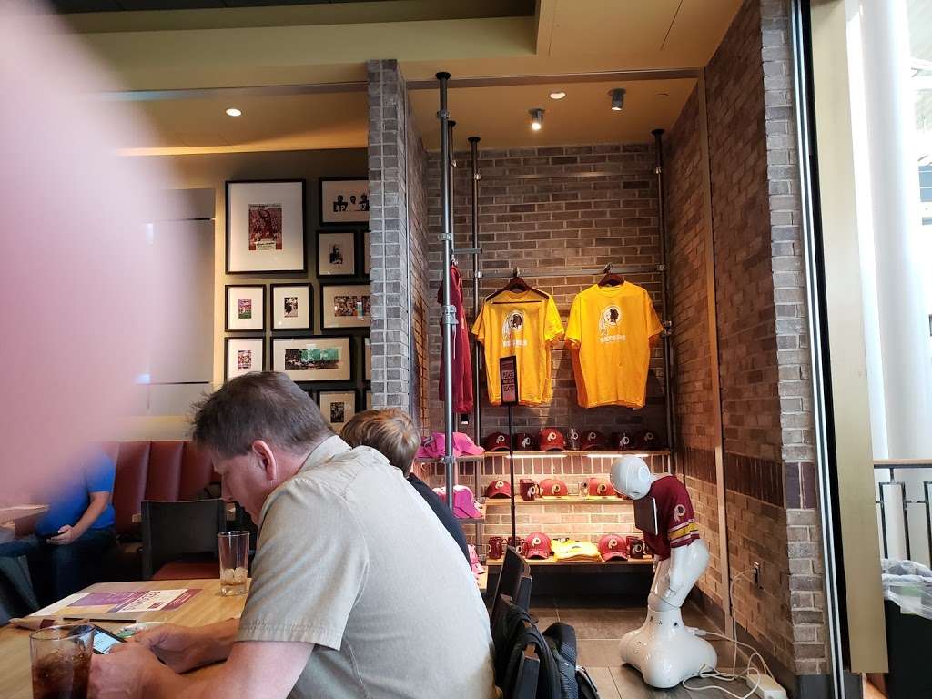 Washington Redskins Burgundys Gold Club | Dulles International Airport, Dulles, VA 20166