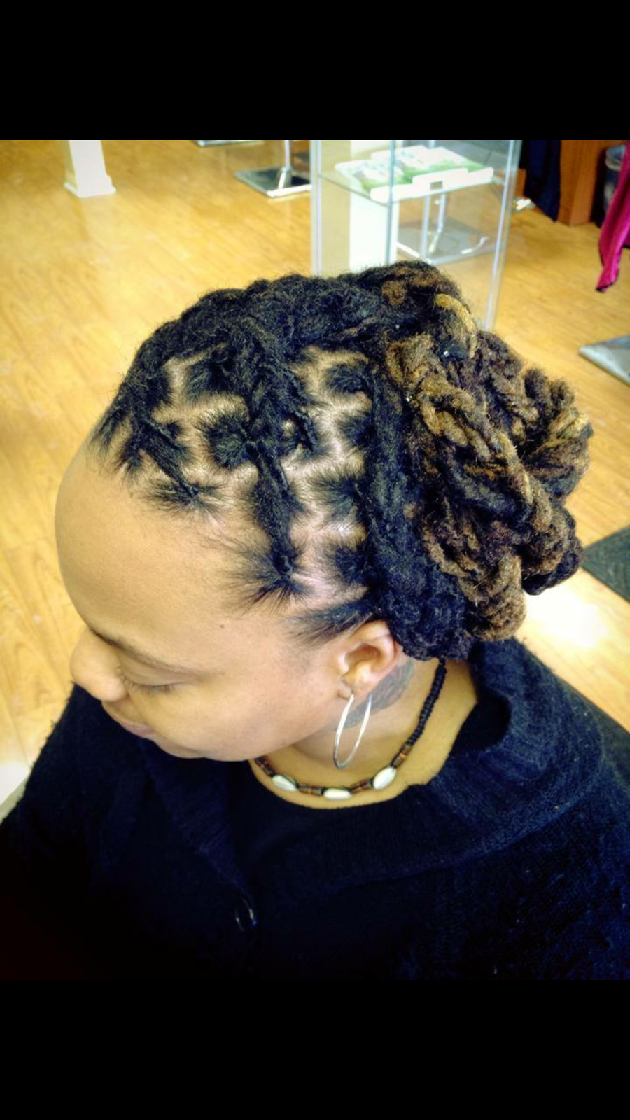 TWISTED ROOTS SALON | 701 E 75th St, Chicago, IL 60619, USA | Phone: (773) 994-9878