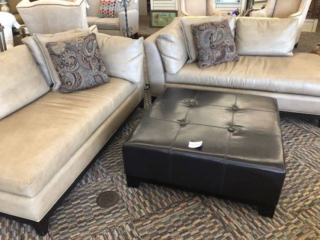 Flippin Furniture & Consignments | 12532 W Ken Caryl Ave, Littleton, CO 80127, United States | Phone: (303) 972-3547