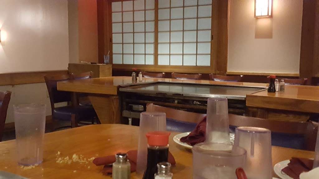 Tokyo Japanese Steak House | 7 NW Barry Rd, Kansas City, MO 64155, USA | Phone: (816) 436-4880