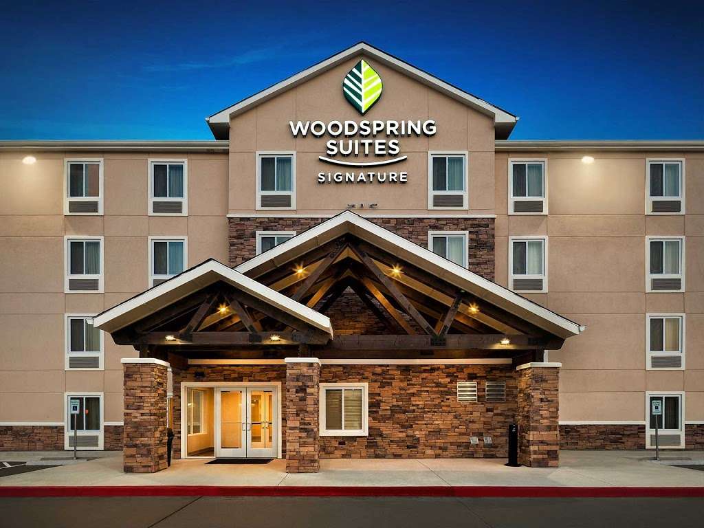 WoodSpring Suites Signature Houston IAH Airport | 18028 Highway 59 N, Humble, TX 77396 | Phone: (832) 960-7133