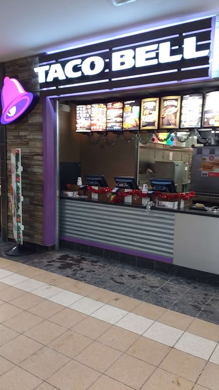 Taco Bell | 13783 W Oasis Service Rd, Lake Forest, IL 60045, USA